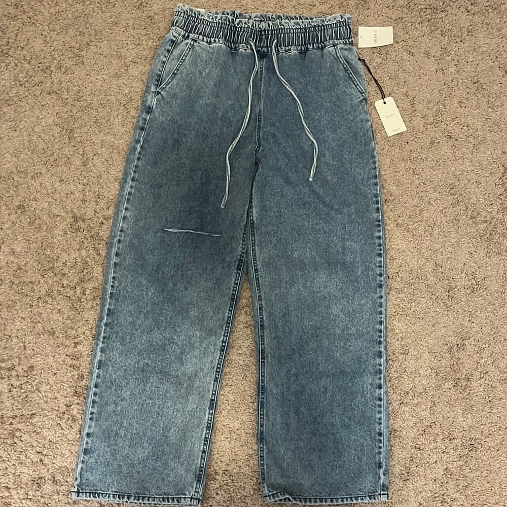 90’s Fit jeans (pinch waist, loose fit, relaxed leg)